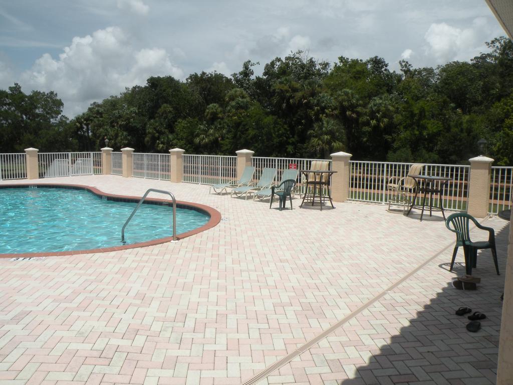 Tradewinds Homosassa Marina Resort Buitenkant foto